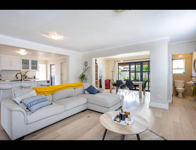 4 BEDROOM FREEHOLD FOR SALE IN WYNBERG